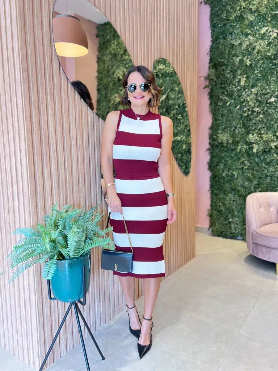 Conjunto em Tricot Saia Midi + Cropped listrado Vinho