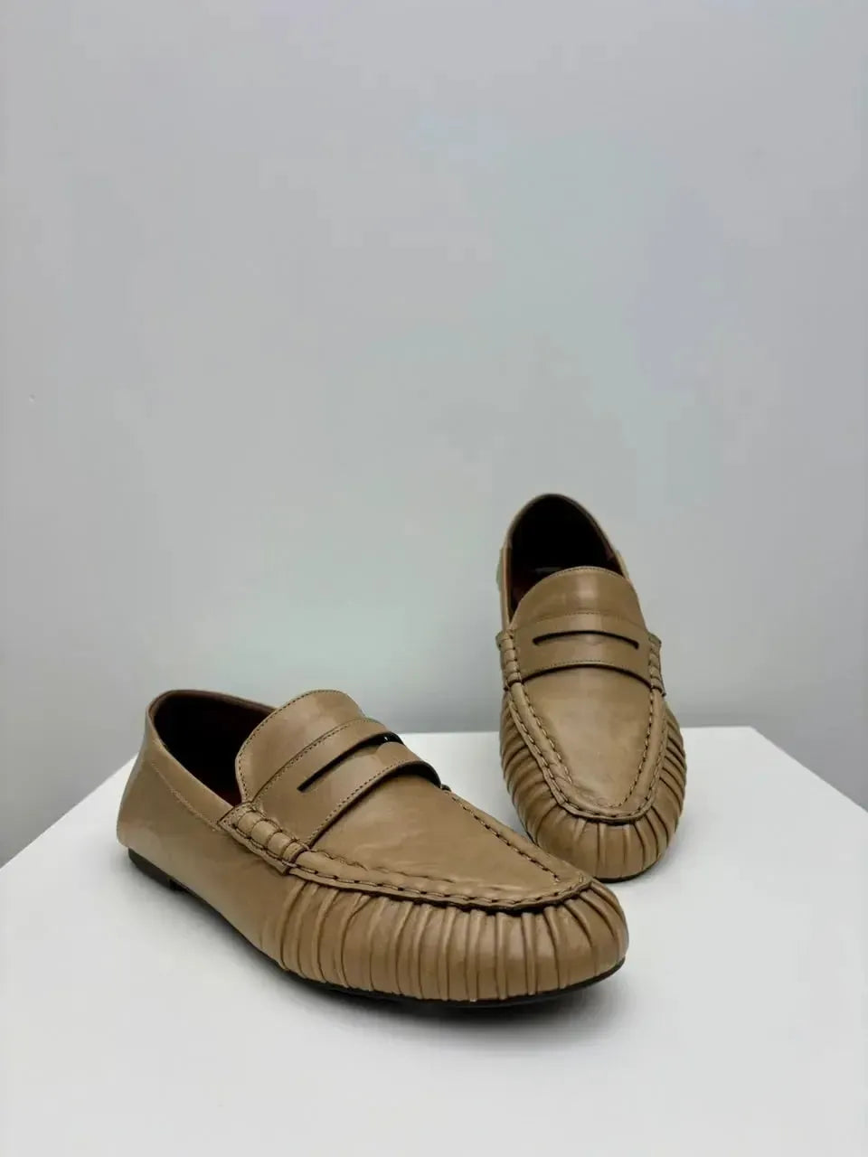 Mocassim Iara, Bege