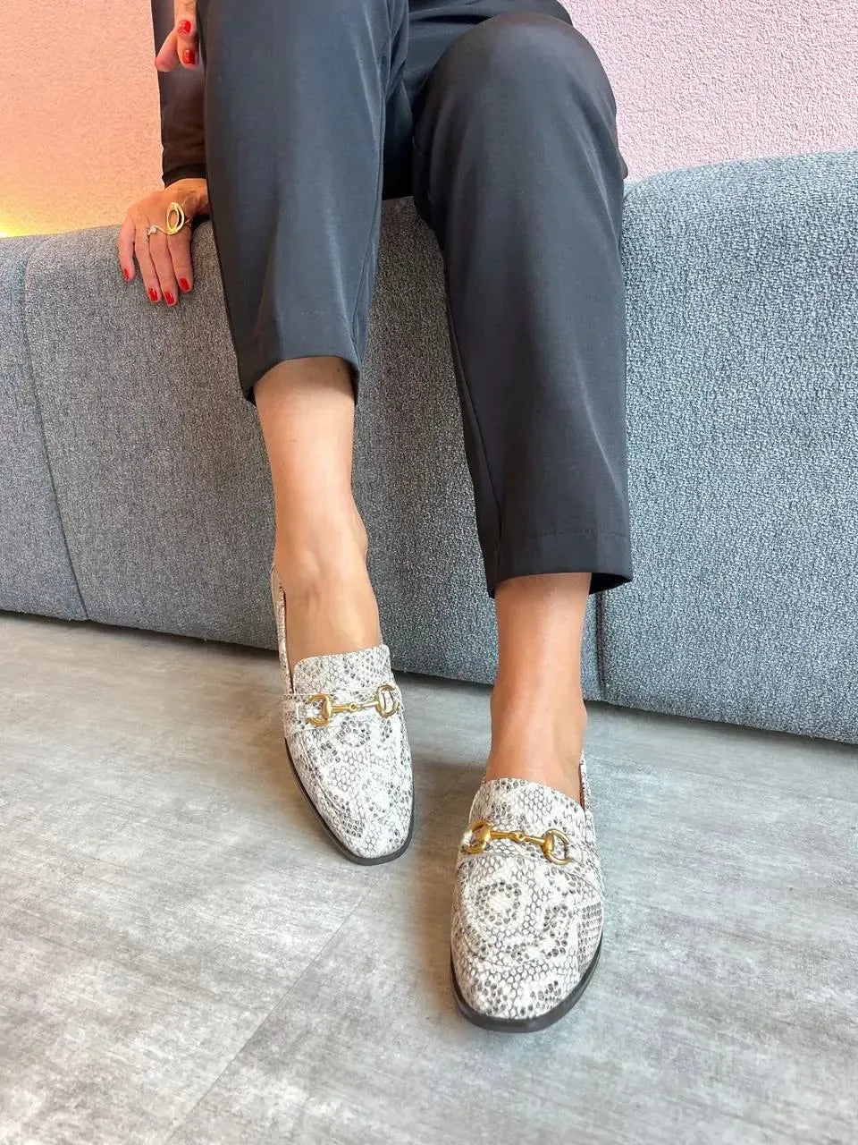 Mocassim Olivia, Piton