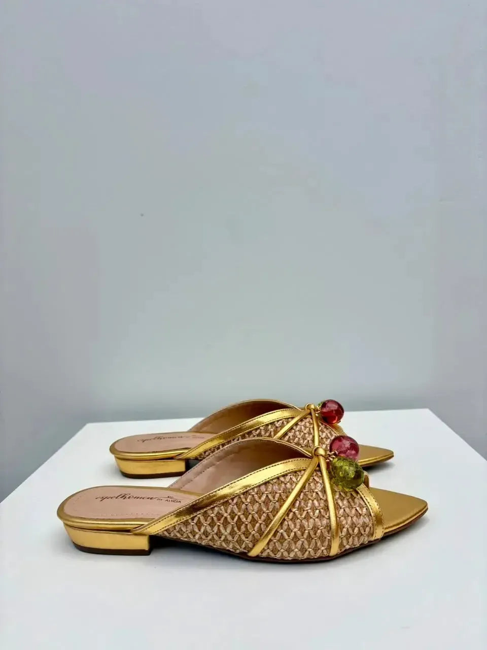 Rasteira Eva, Dourado