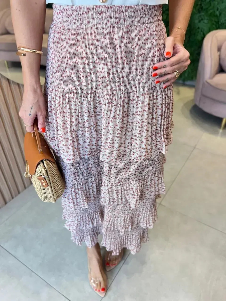 Saia em Camadas Rosa Com Detalhes Floral