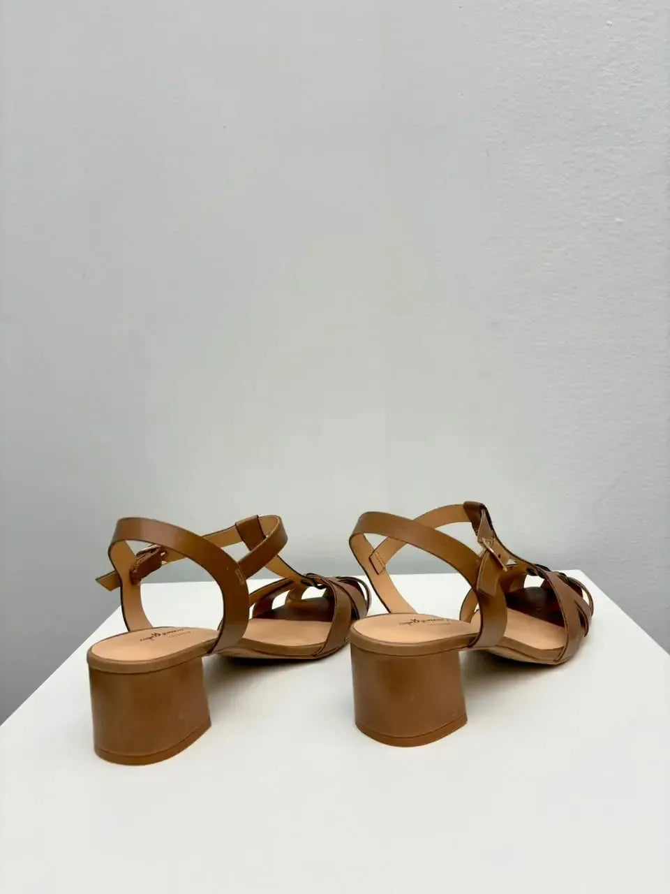 Sandália Athena, Caramelo
