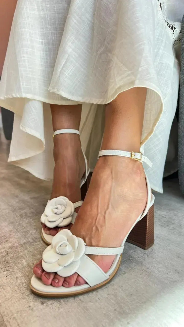 Sandália Flower Off White