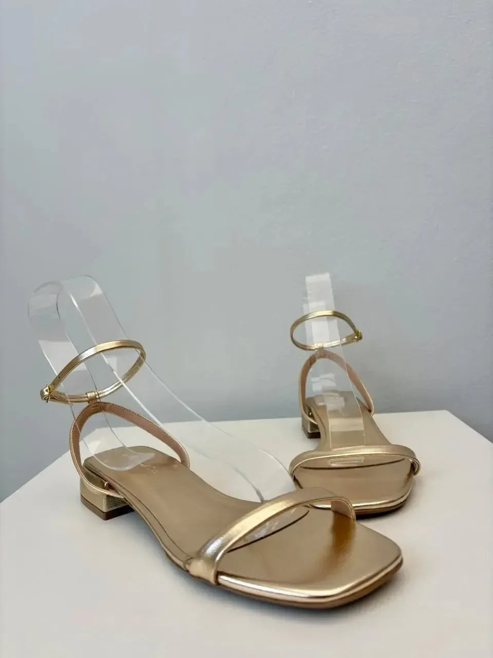 Sandália Maju, Ouro Light