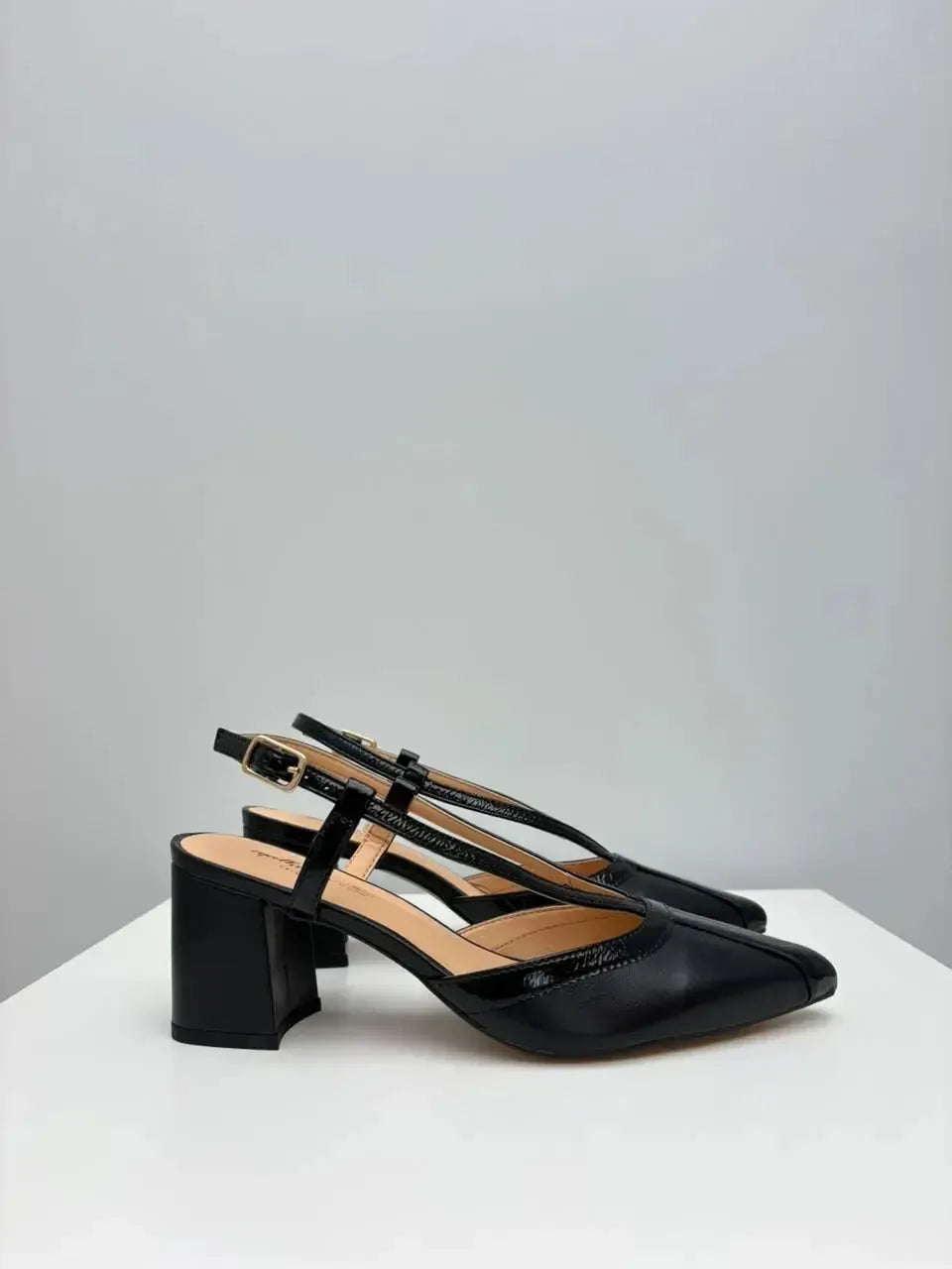 Scarpin Slingback Renata, Preta