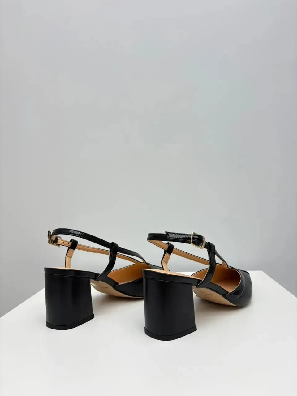 Scarpin Slingback Renata, Preta