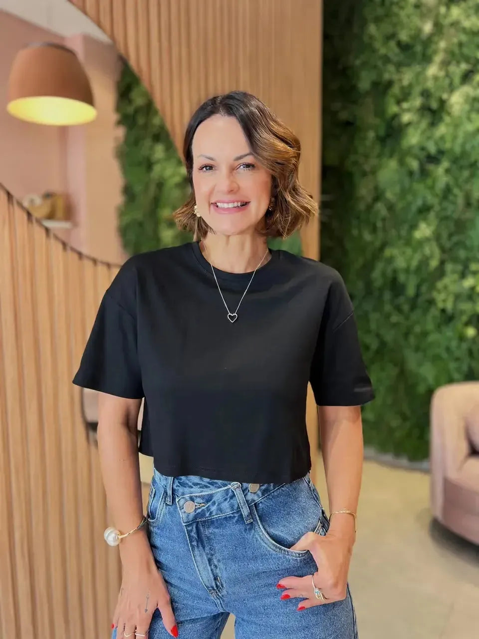 T-shirt Cropped, Preta