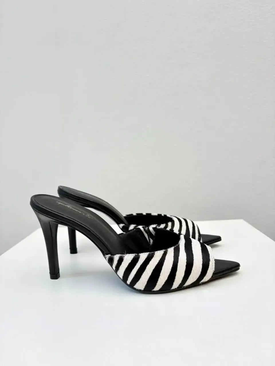 Tamanco Zoe, Zebra