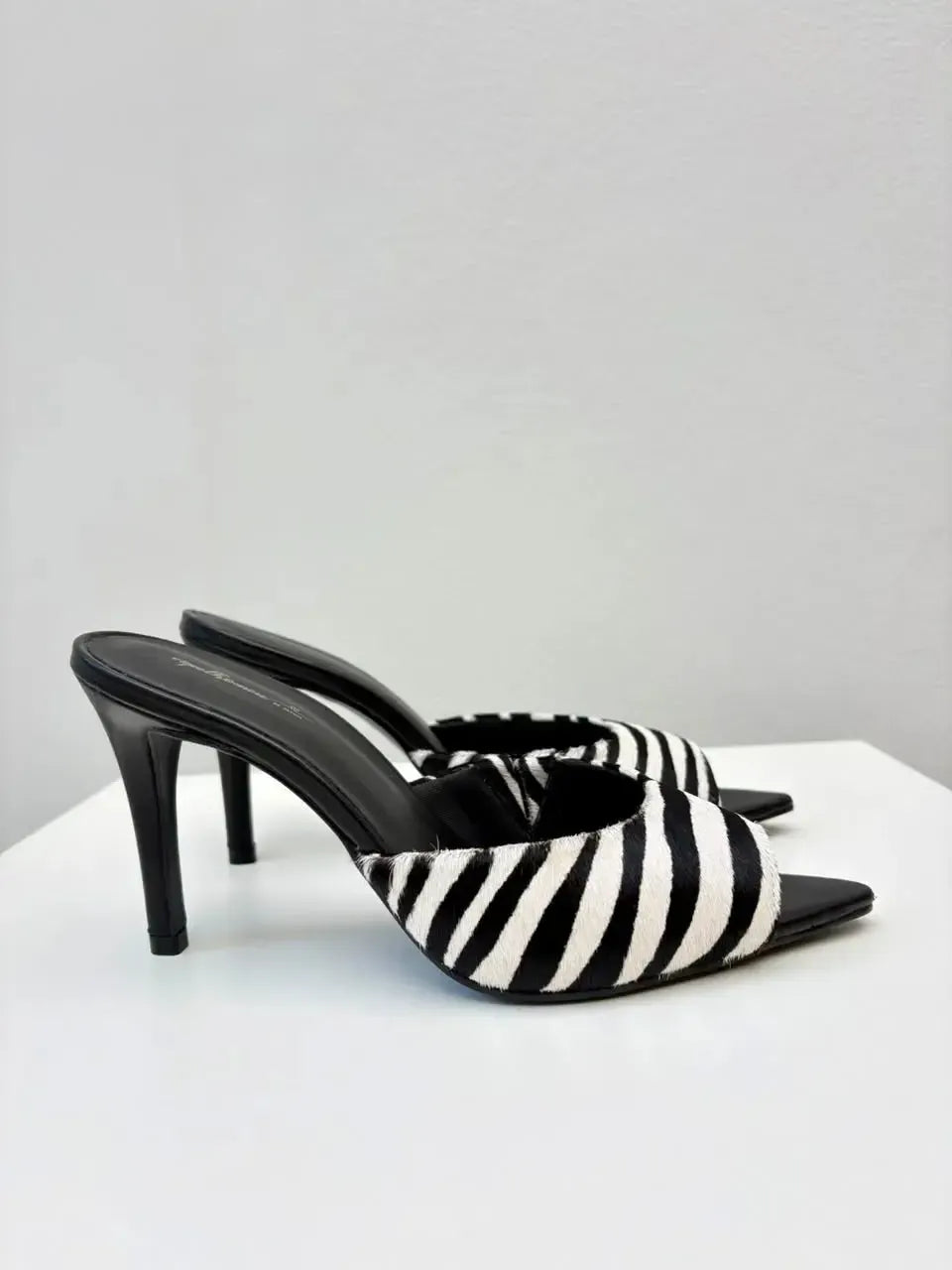 Tamanco Zoe, Zebra
