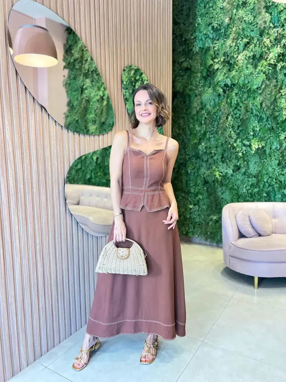 Vestido Longo Pespontado, Marrom