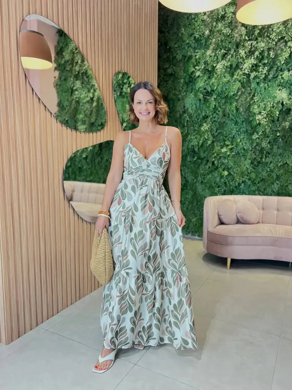 Vestido Longo com Estampa Arabesco Floral, Nude com Verde