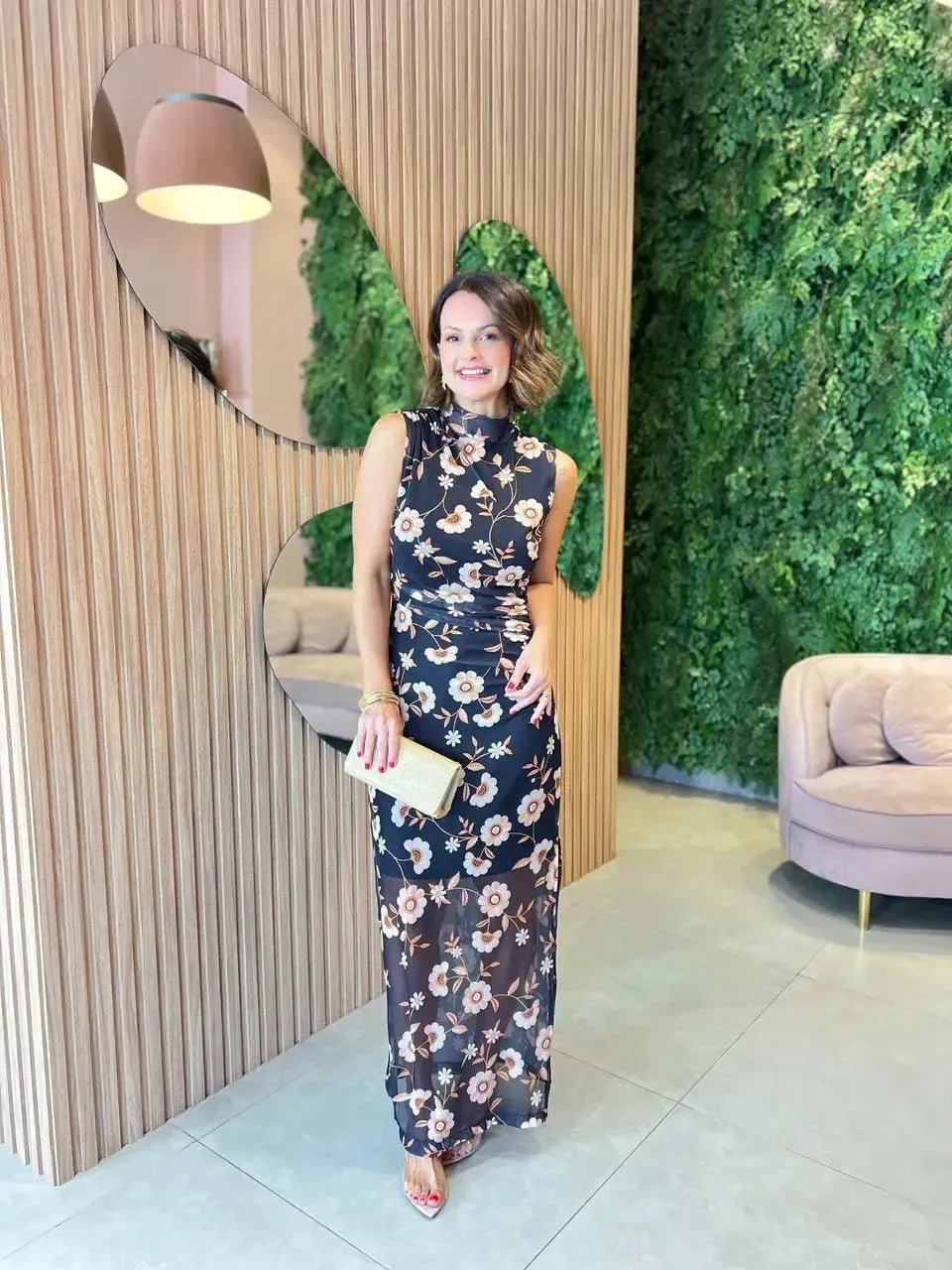 Vestido Longo em Tule Preto com Estampa Floral
