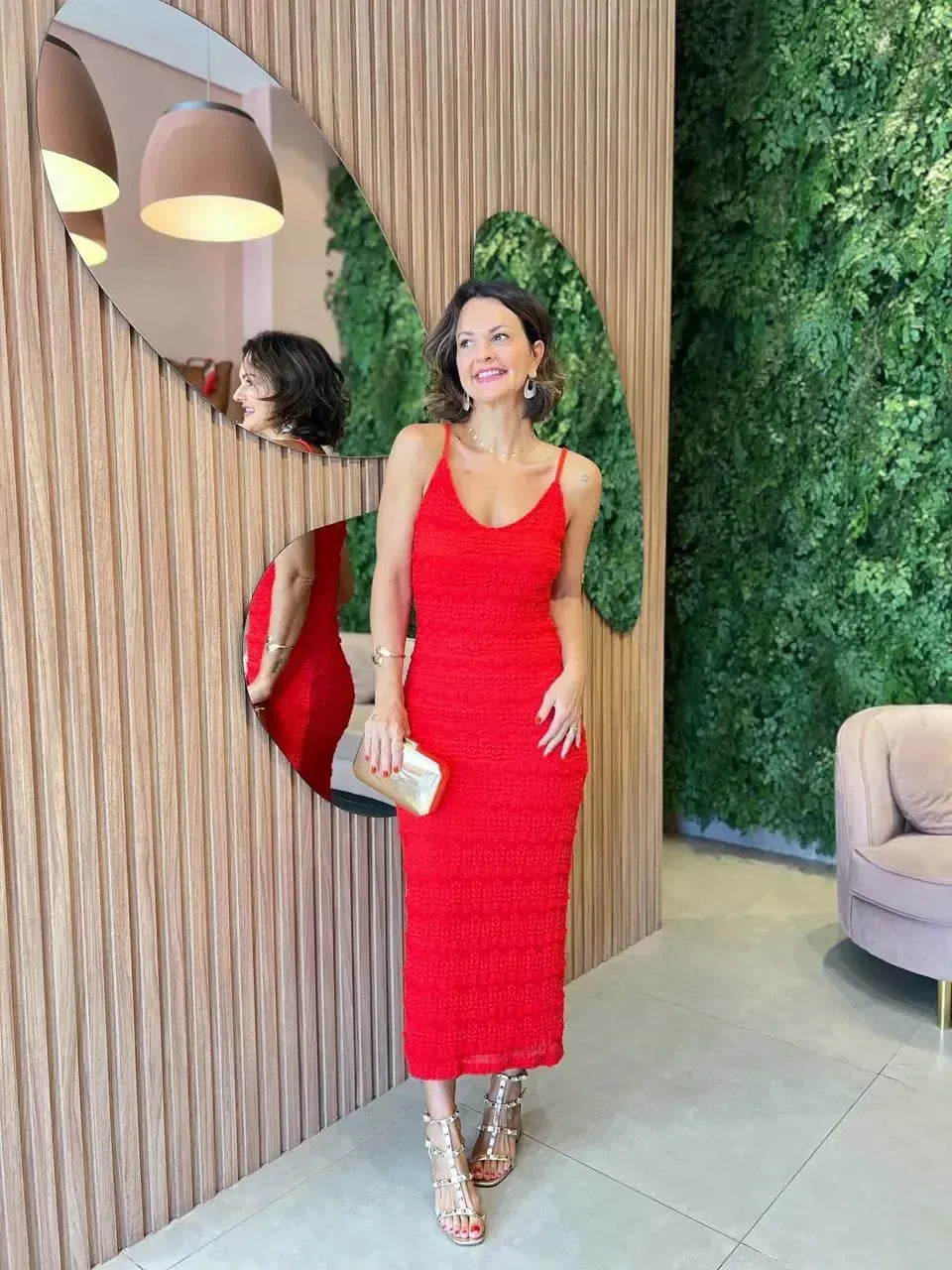 Vestido Midi alcinha em Renda com elastano, Vermelho