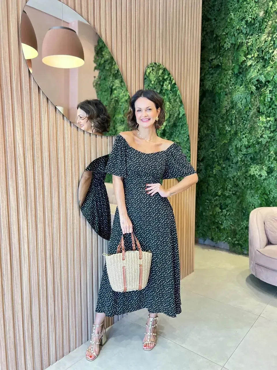 Vestido Midi de Poa em Viscolinho Manga Solta, Preto