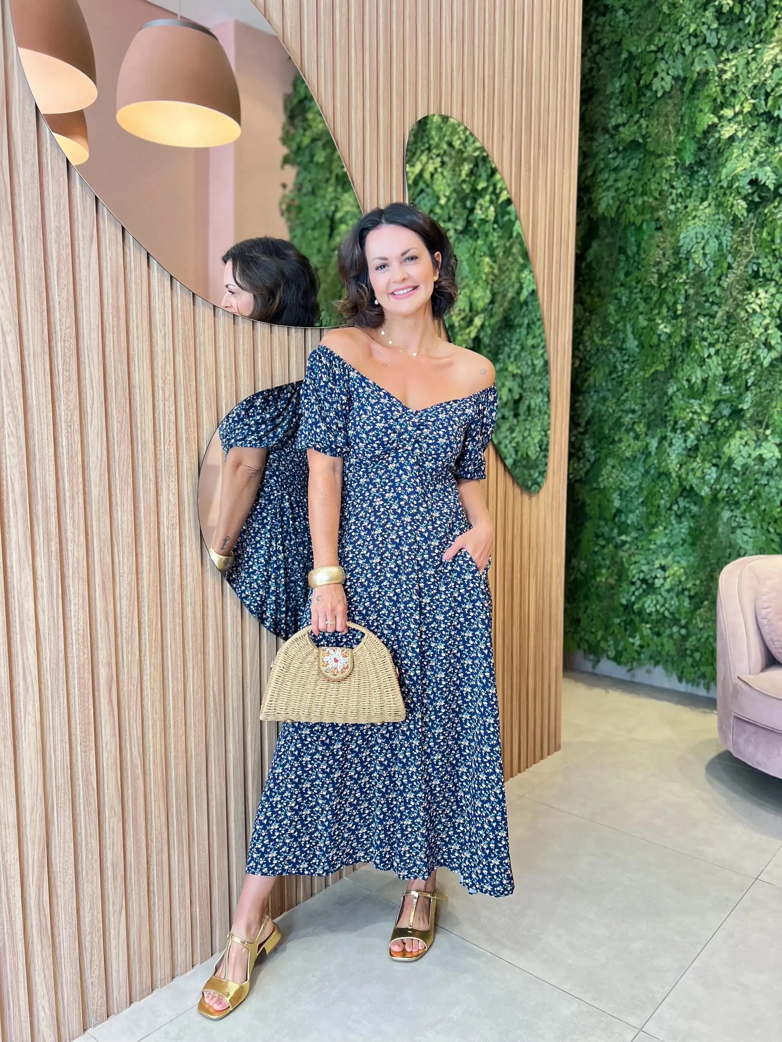 Vestido com Drapeado no Busto, Azul Marinho com Mini Flor
