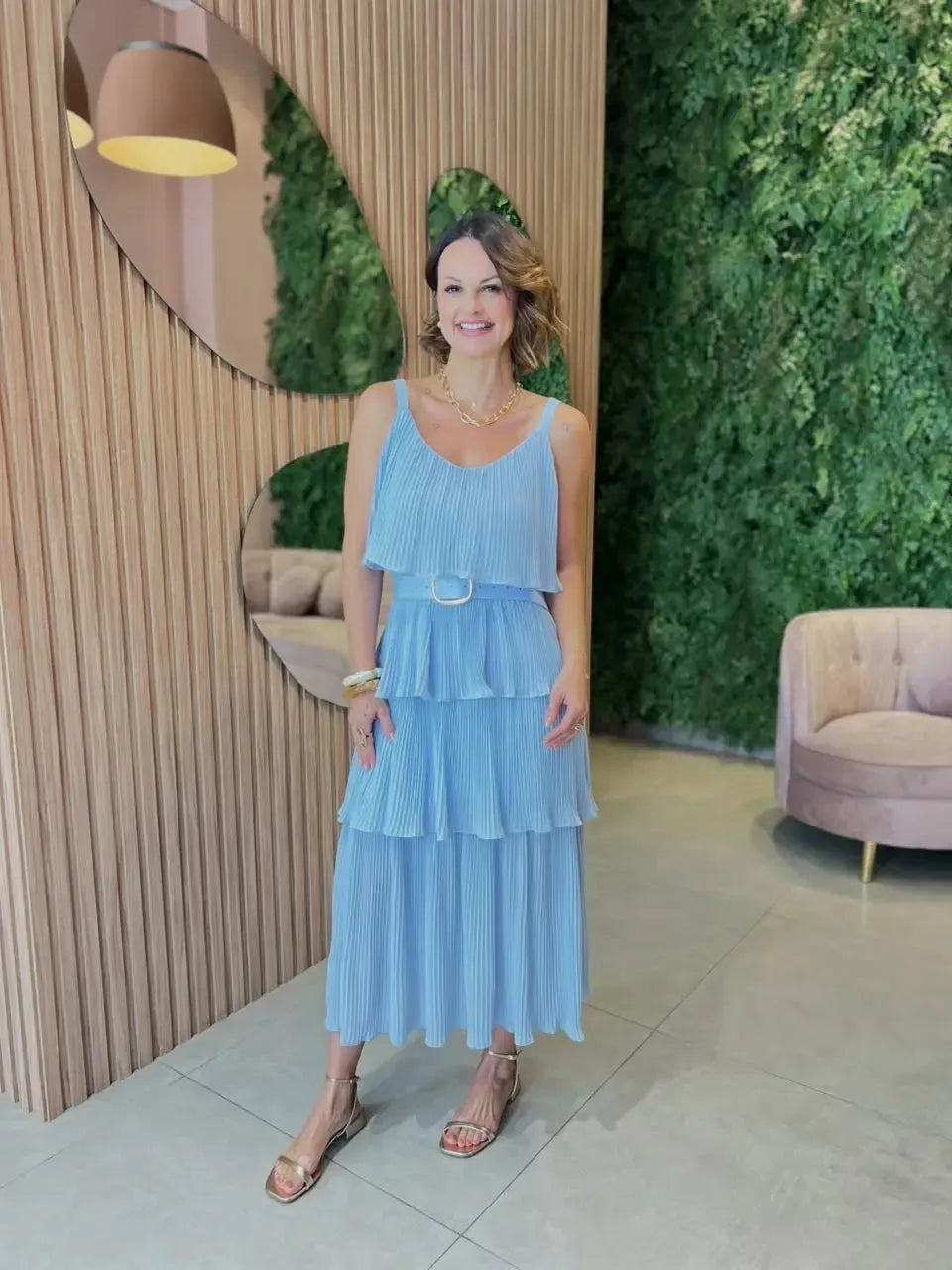 Vestido em Crepe Plissado com Cinto, Azul