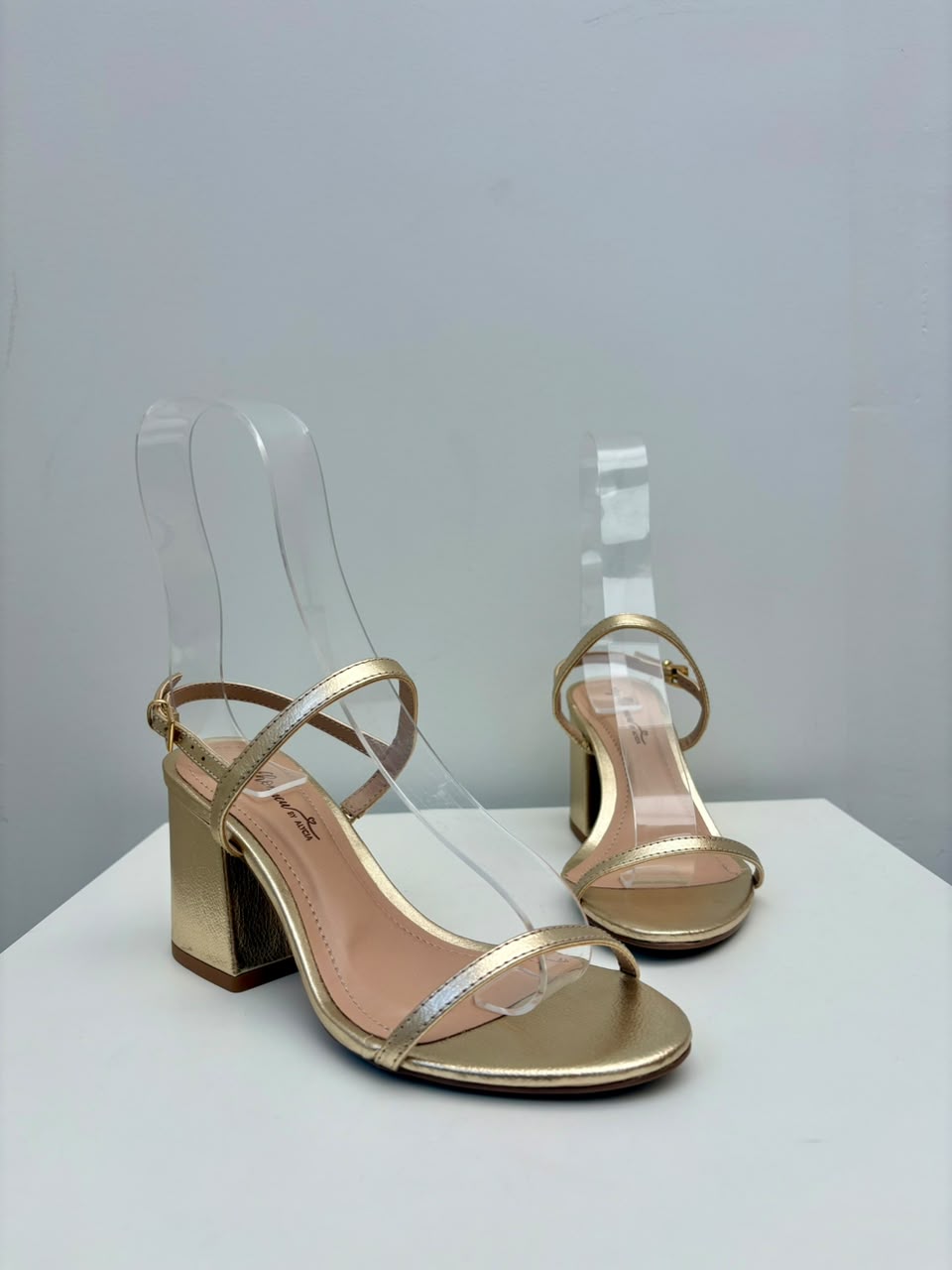 Sandália Sofia, Ouro Light