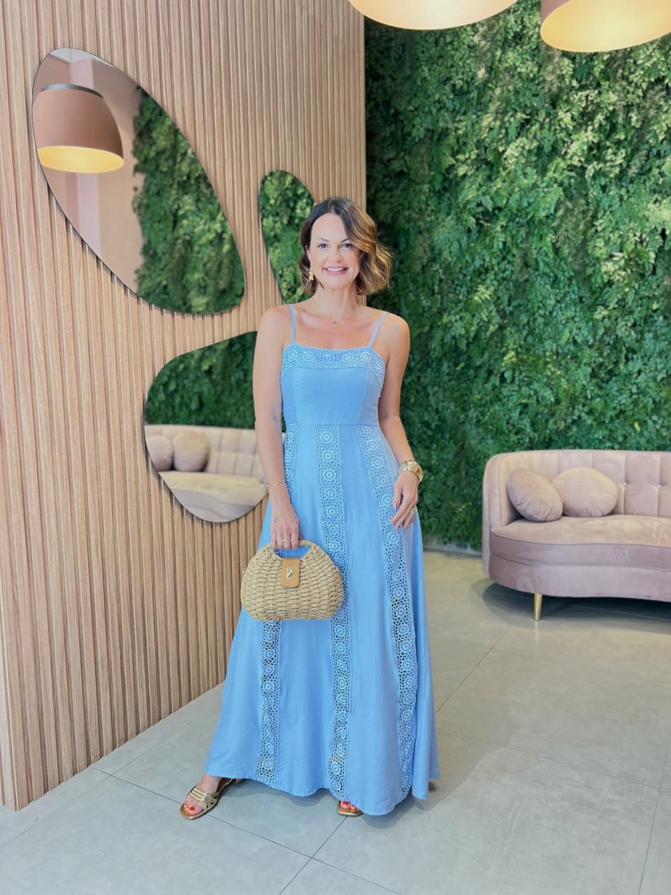 Vestido em Viscose com Detalhe em Renda, Azul